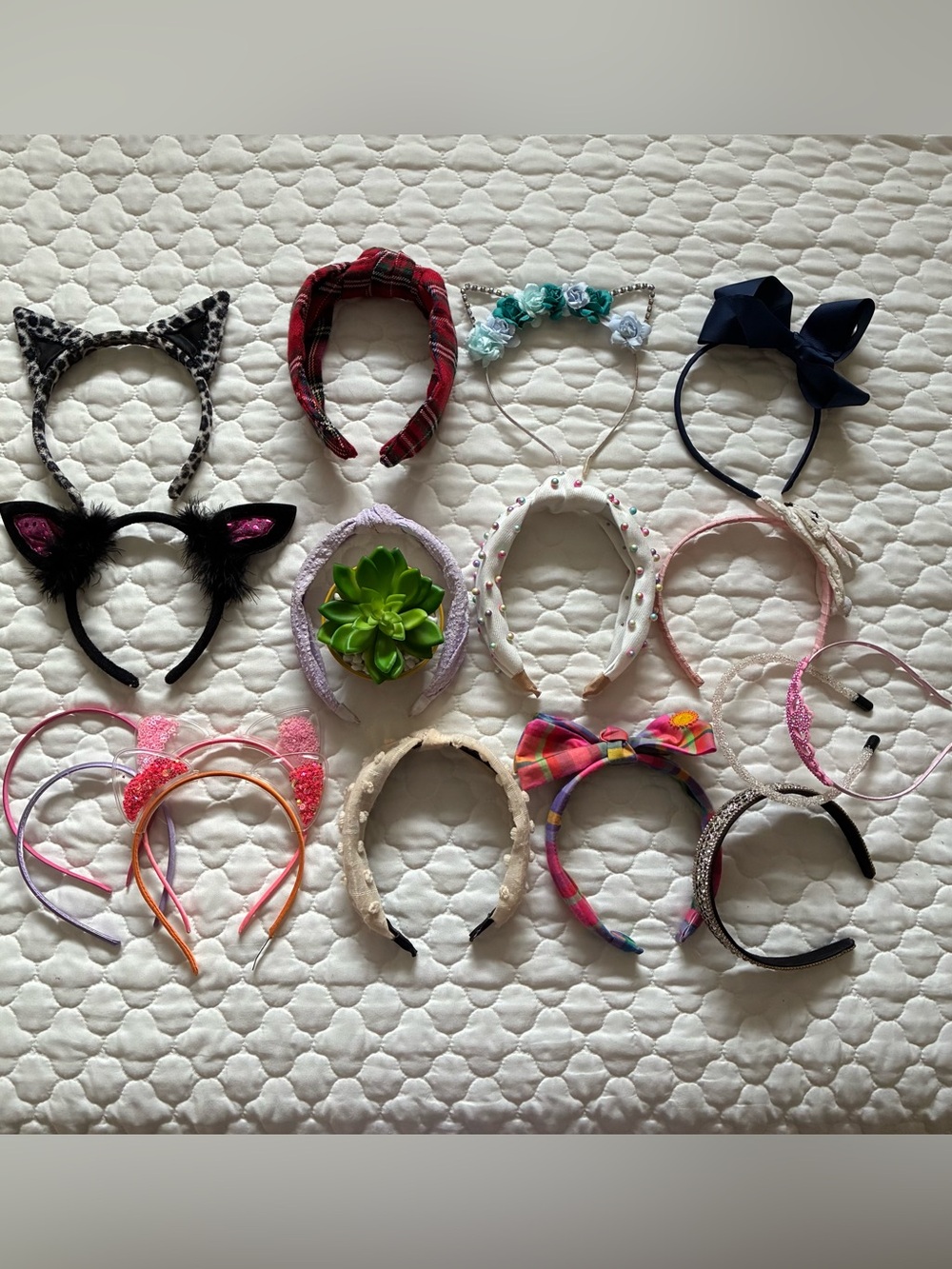Lot of 17 Cute Headbands Accessories Cat Ears